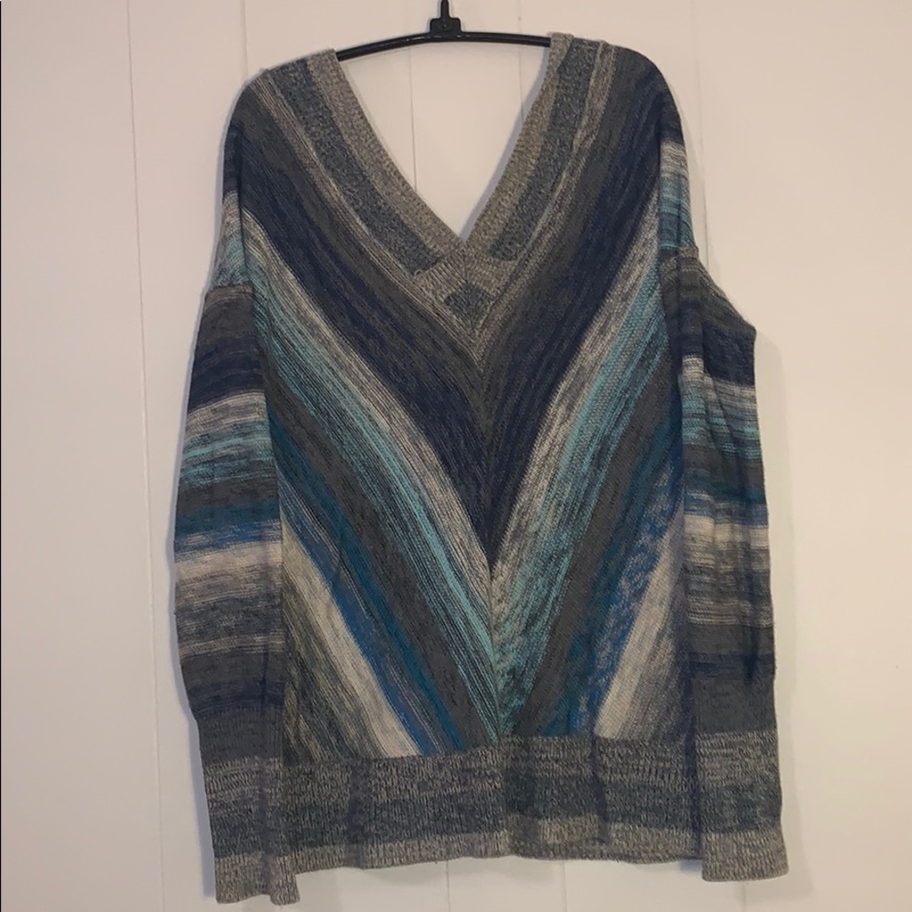 💙 Adorable Free People Sweater 💙